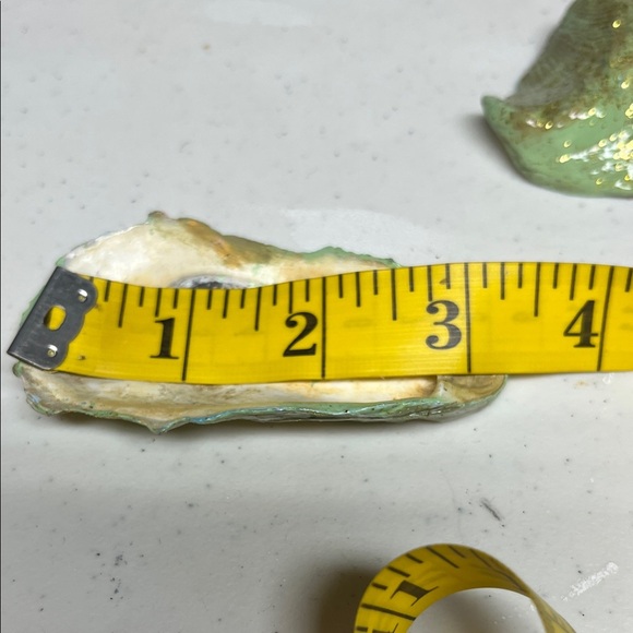 Hand Painted Green and Gold Decorative Shells - Picture 7 of 10